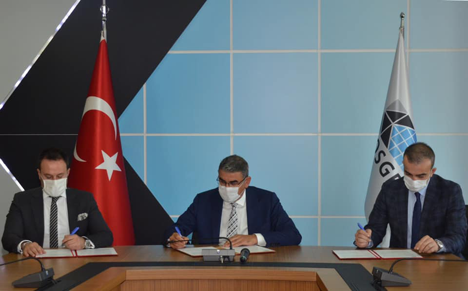 Ankara Teknoloji Merkezi'ne (TEKMER) ilişkin sözleşme KOSGEB'de düzenlenen törenle imzalandı.